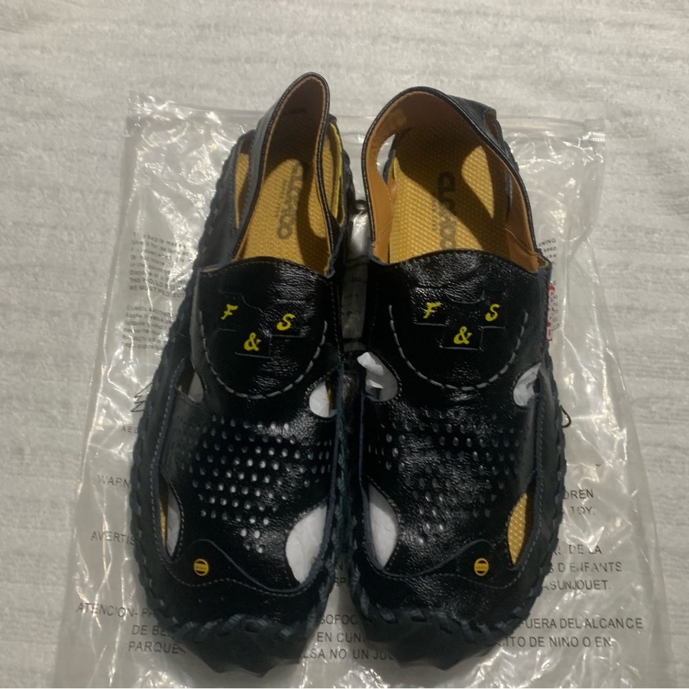 NOT FOR SALE CLOHOO sandals